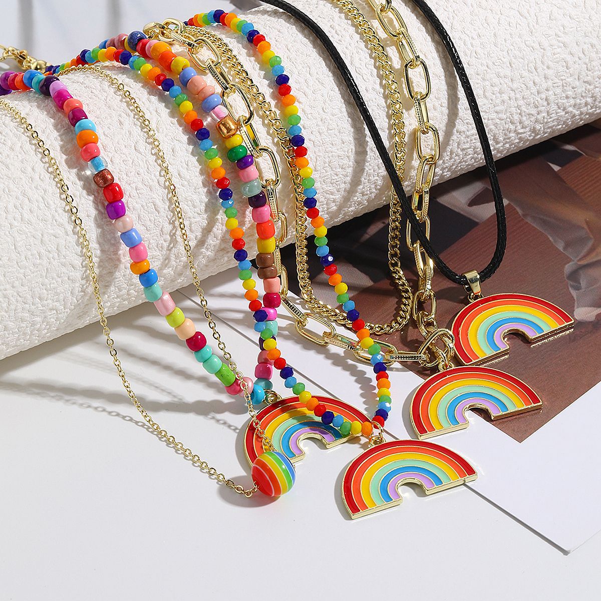 Minimalist Geometric Crystal Rainbow Pendant Necklace Zinc Alloy Unisex Multi-layer Clavicle Chain