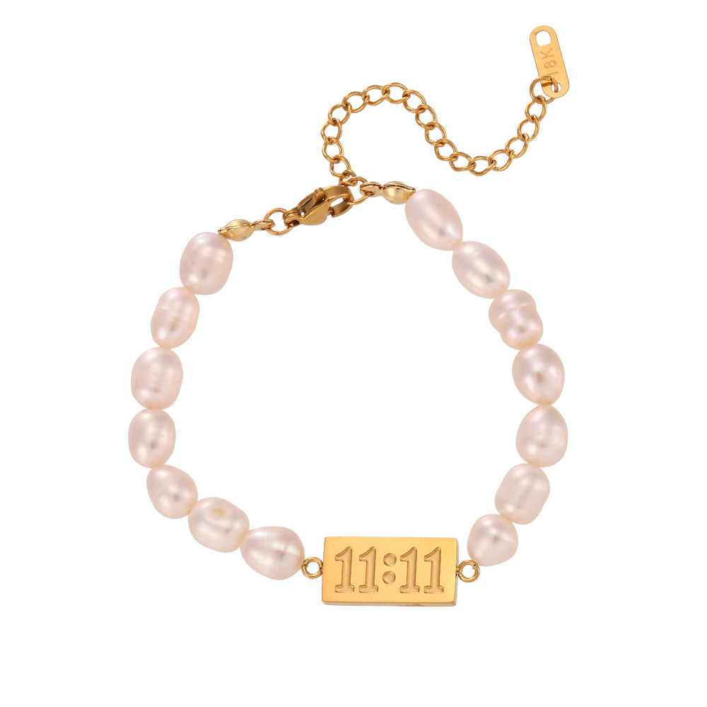 Bracciale da donna placcato in acciaio inossidabile geometrico alla moda con accento di perla d'acqua dolce