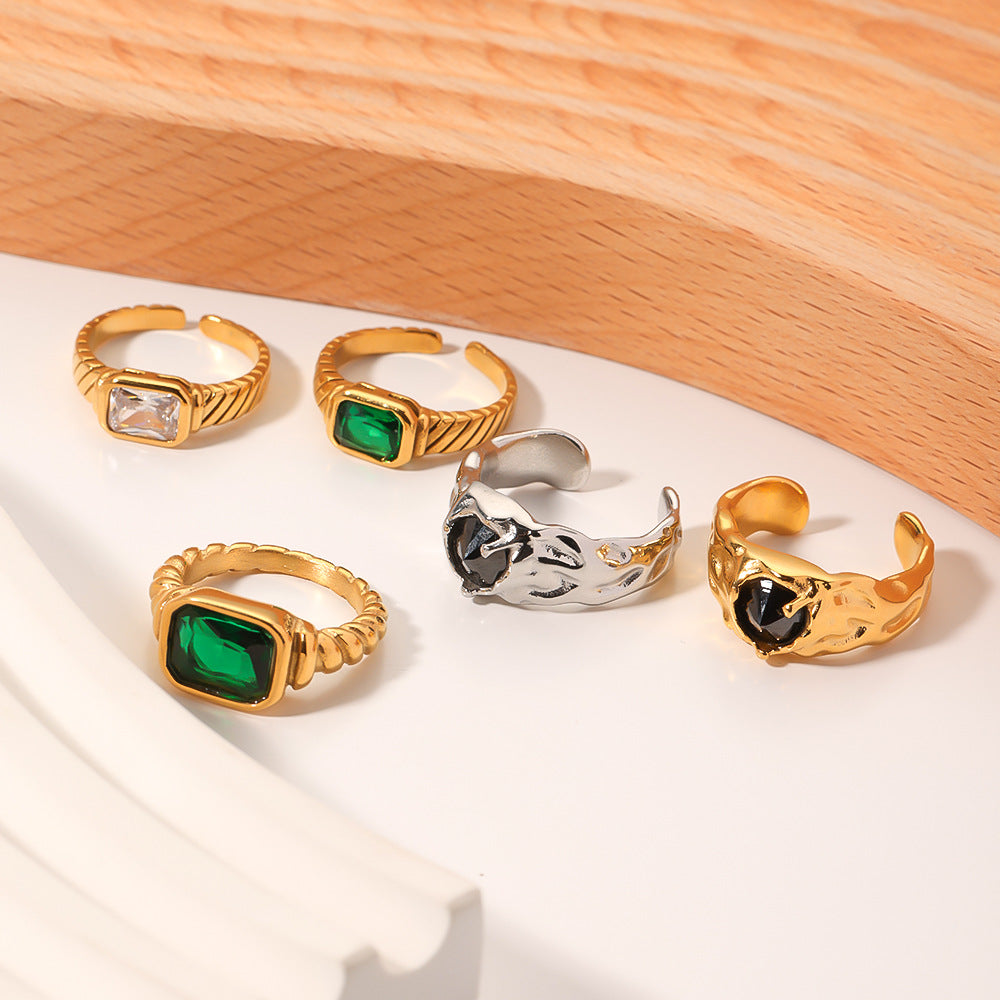 Anello vintage verde smeraldo con motivo geometrico da donna, con fascia in acciaio inossidabile placcato in oro 18 carati e intarsio in zircone