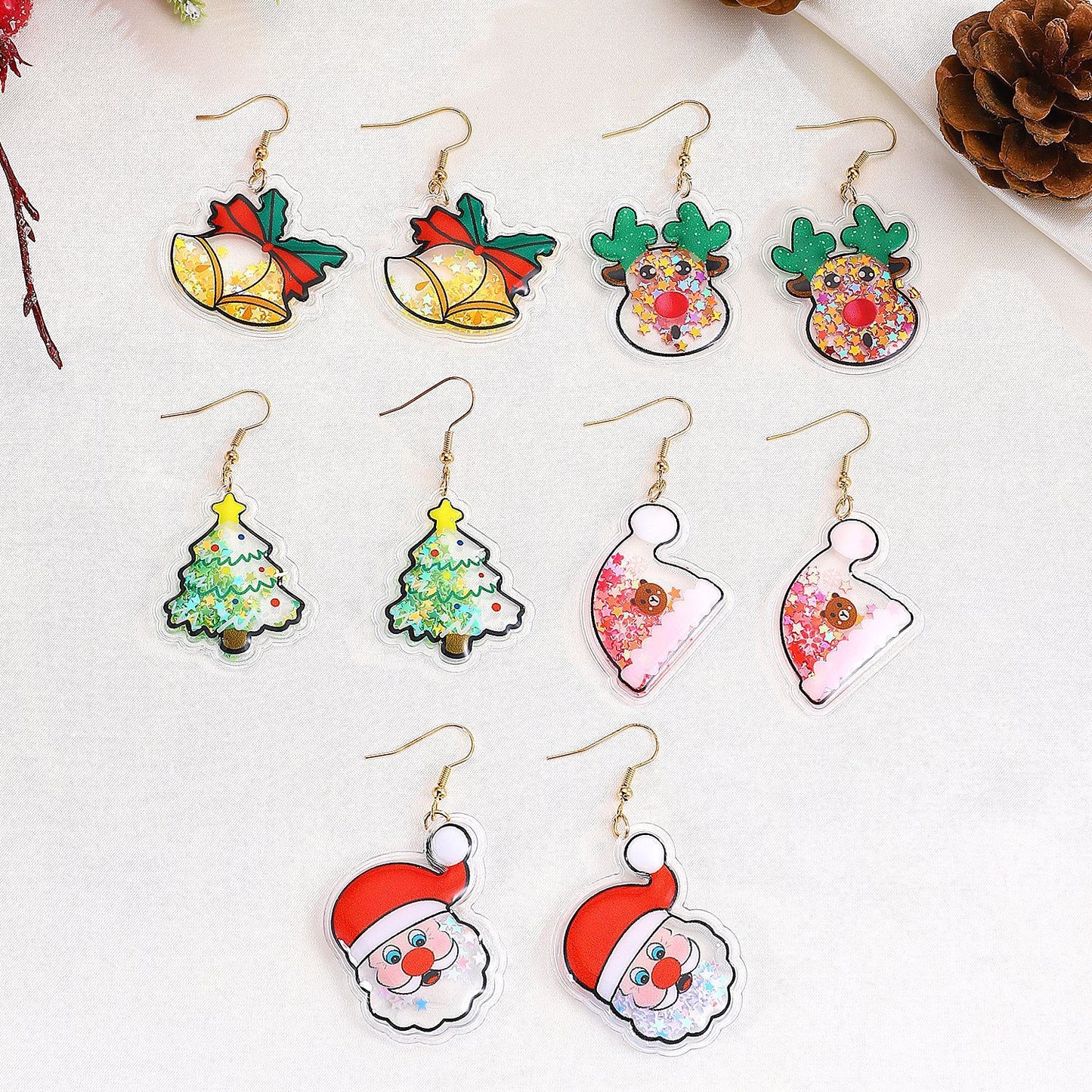 Pendientes de tela con forma geométrica, puños para las orejas de Papá Noel tejidos a mano para mujeres con detalles festivos de cascabeles