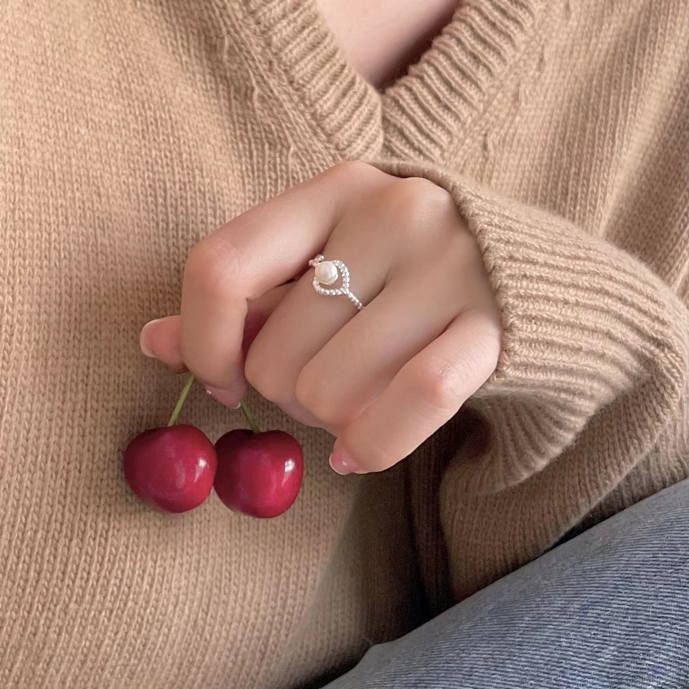 Minimalist Heart-Shaped 925 Sterling Silver Ring with Pearl Inlay for Women