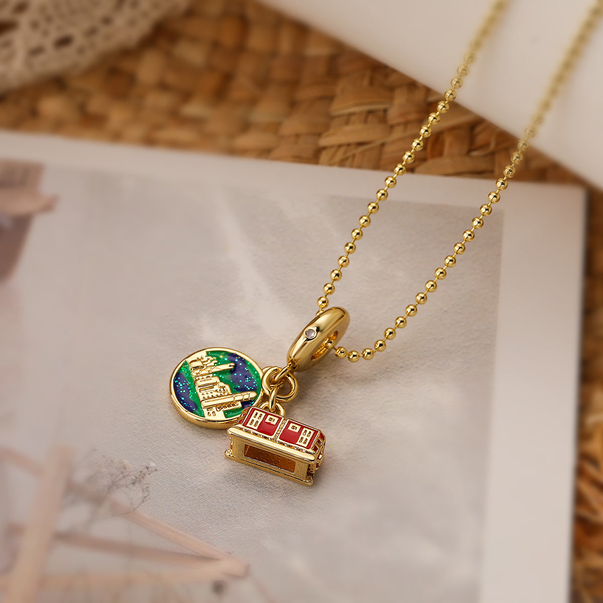 Minimalist Airplane-Shaped Pendant Necklace for Women with Copper Base and Gold Plating Enamel Finish