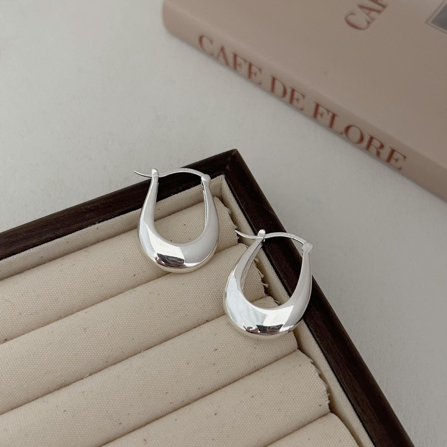 Vintage Minimalist 925 Sterling Silver Teardrop Inlaid Pearl Earrings