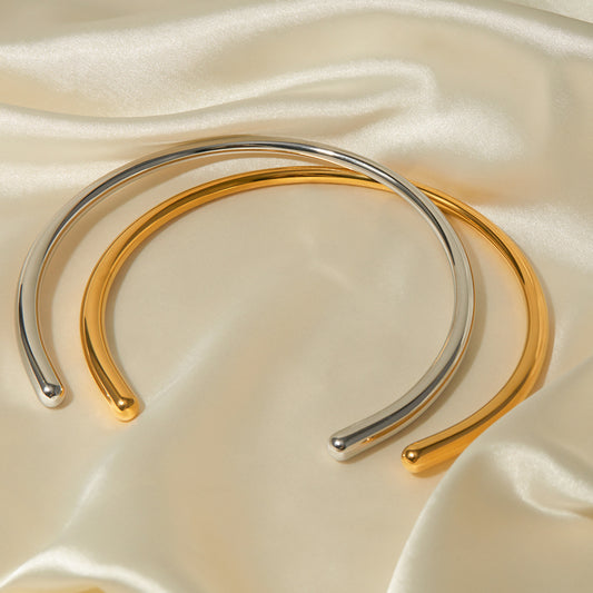 Collar con Colgante de Corazón Minimalista de Inspiración Vintage para Mujer Acero Inoxidable con Chapado al Vacío de Oro 18K Acabado Liso Cadena Ola de Agua