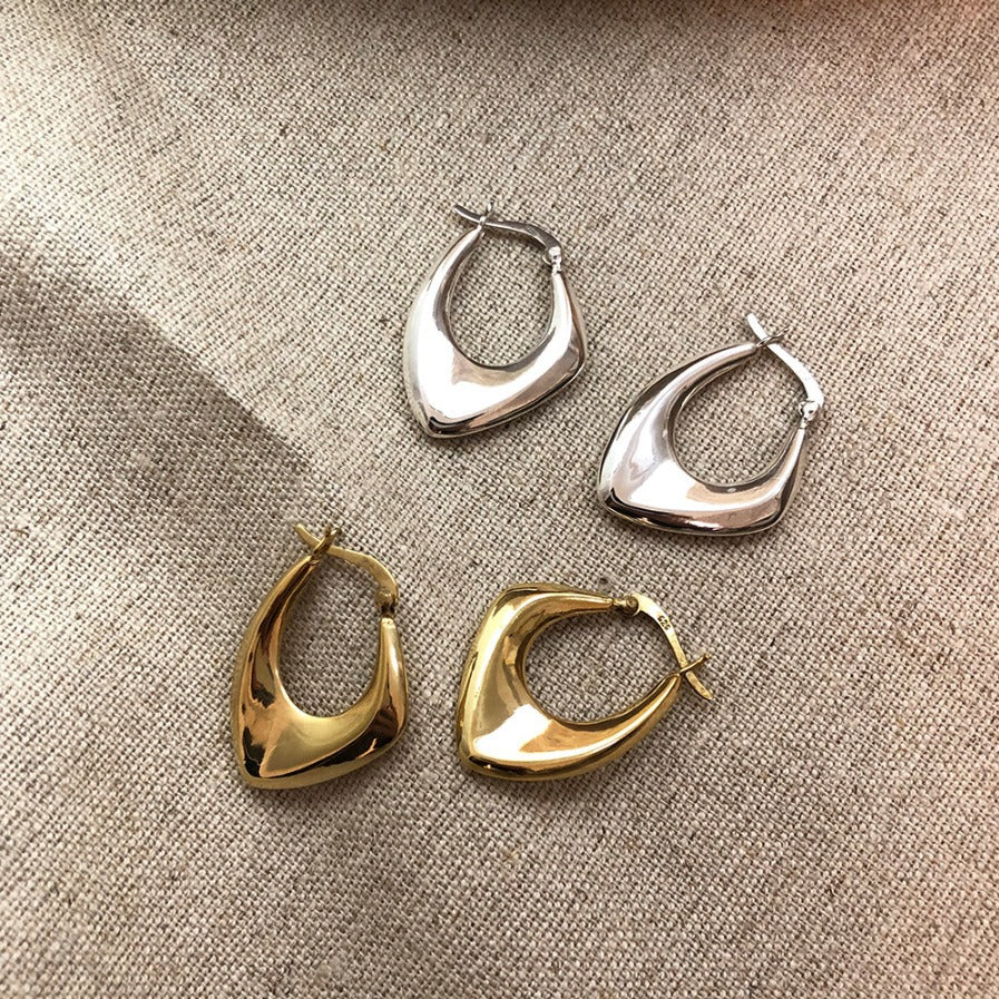 Minimalist Sweet 925 Sterling Silver Teardrop Earrings with Pearl Inlay in 18K Gold and White Gold Plated Finish