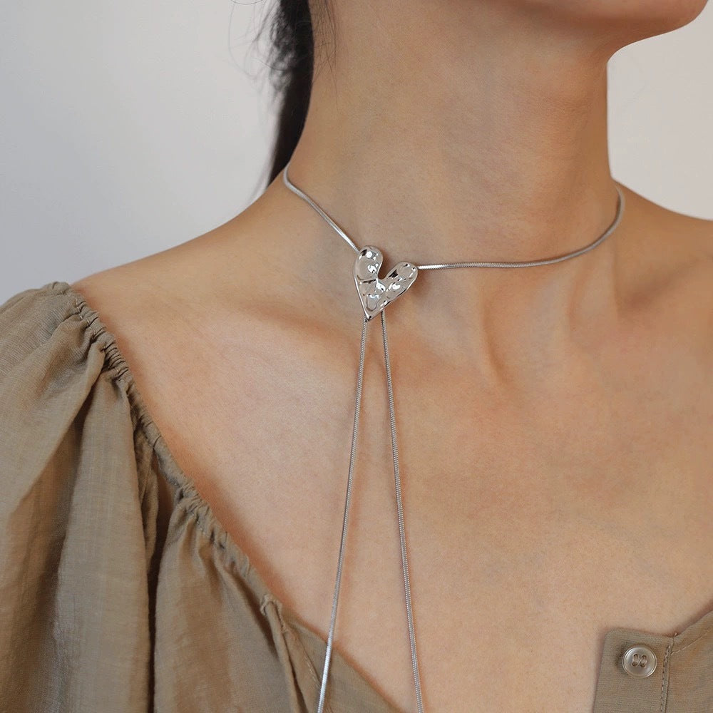 Sweet and Edgy Irregular Heart-Shaped Titanium Steel Necklace with Polished Finish, Adjustable Long Sweater Chain in Snake Chain Style for Women