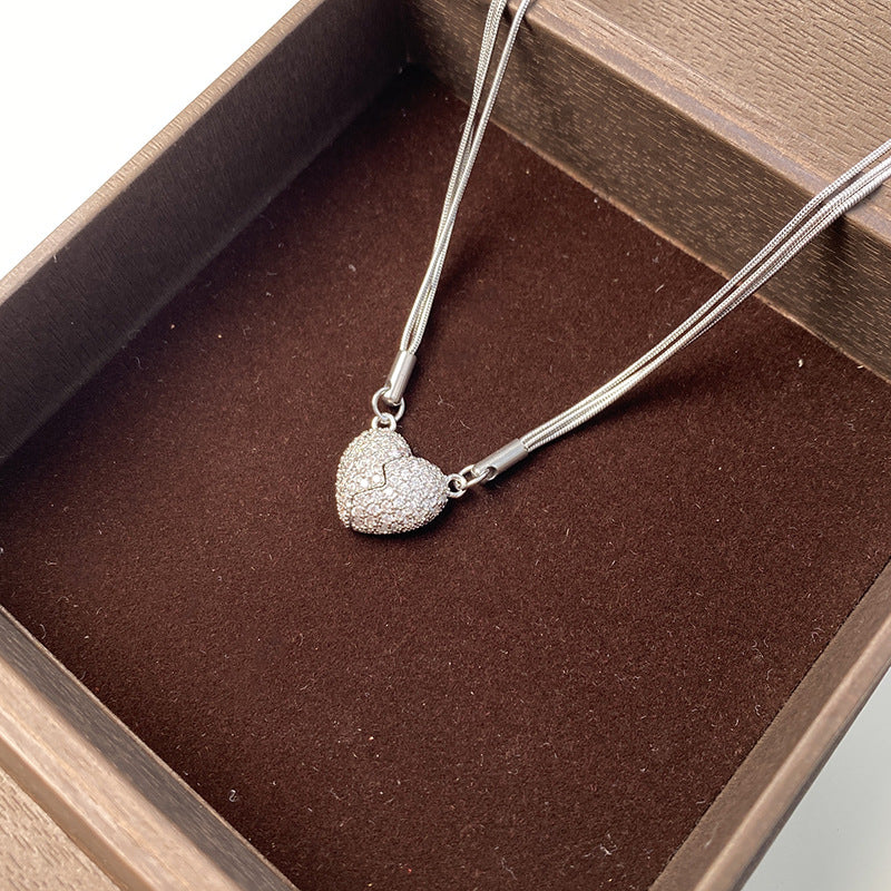 Collana magnetica da donna a forma di cuore irregolare in acciaio al titanio, stile vintage francese, con finitura placcata