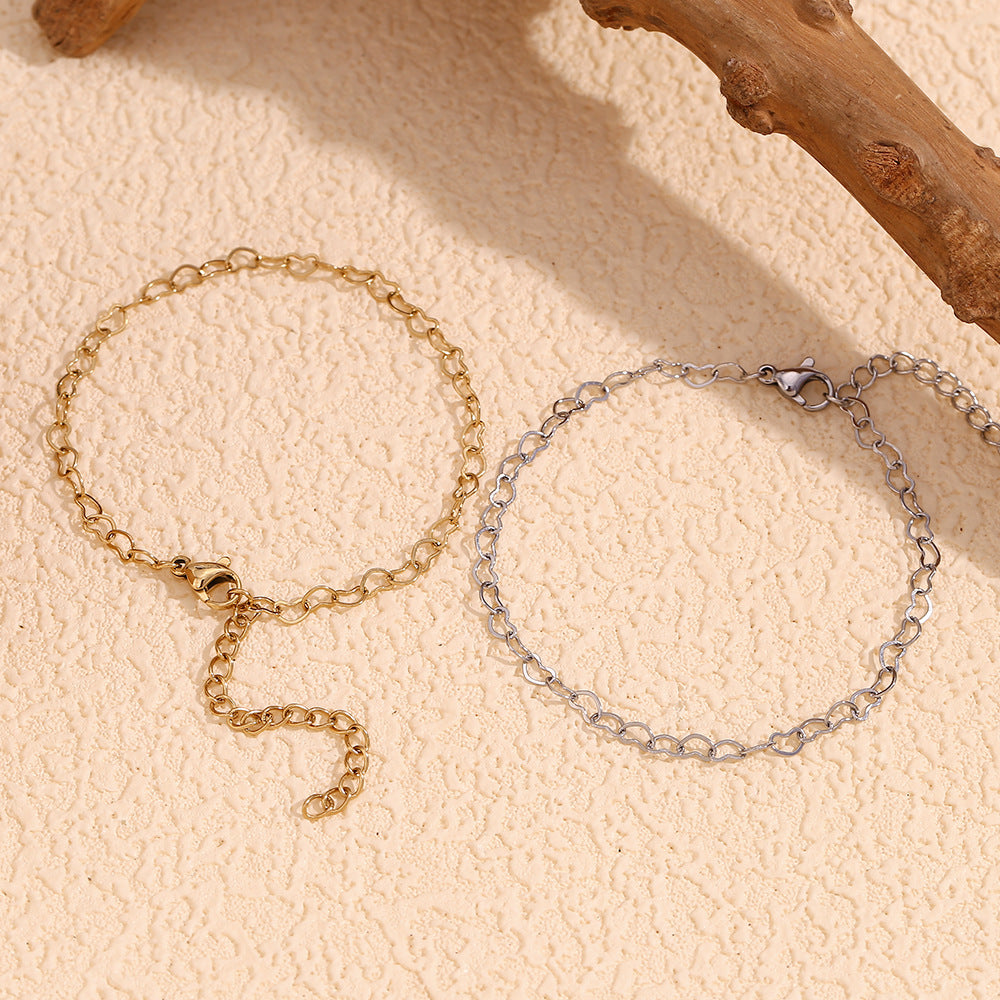 Bracciale da donna in acciaio inossidabile placcato oro 14K a forma di cuore, stile minimalista