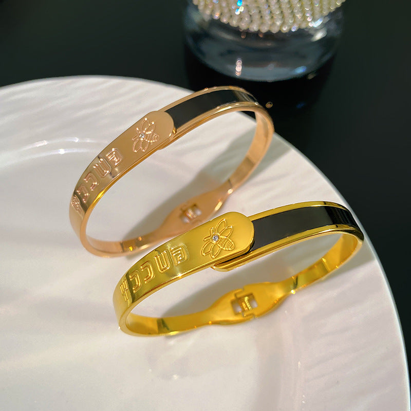 Fashion Titanium Steel Plated Bee Open Spring Cuff Bracelet