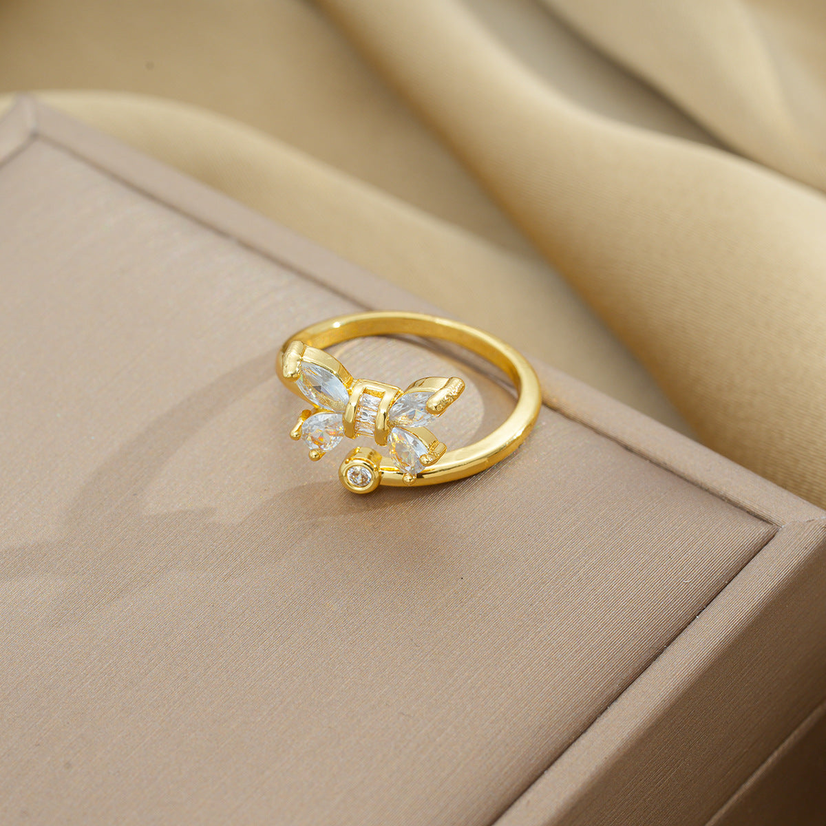 Anello in Acciaio al Titanio Geometrico Minimalista con Accenti di Zirconia per Donna Gioielli alla Moda con Fascia Aperta Regolabile