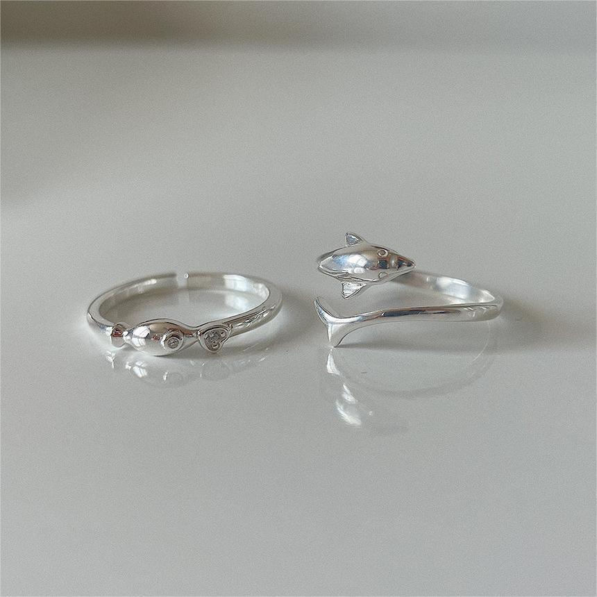 Minimalist Sweet 925 Sterling Silver Geometric Fish Ring with Cubic Zirconia for Women