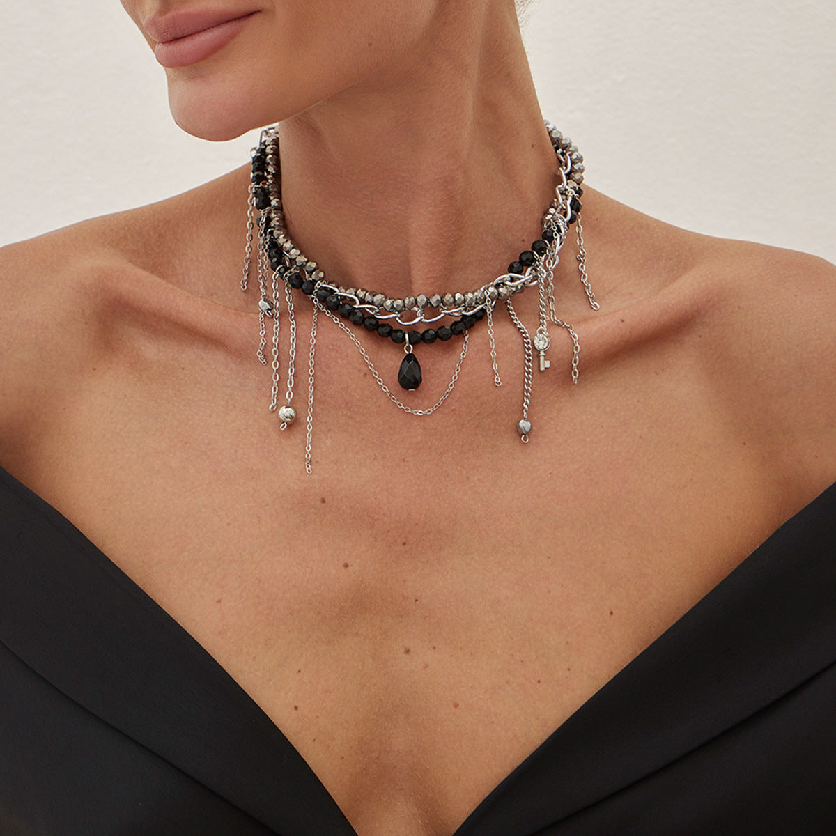 Collana pendente a cuore e croce personalizzata con nappe su catena di perline fatta a mano per donne, perle d'imitazione e lega, finitura placcata