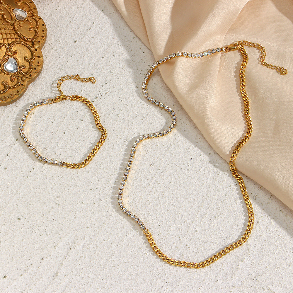 Collana da donna placcata in acciaio inossidabile con zirconi cubici, design geometrico minimalista e alla moda