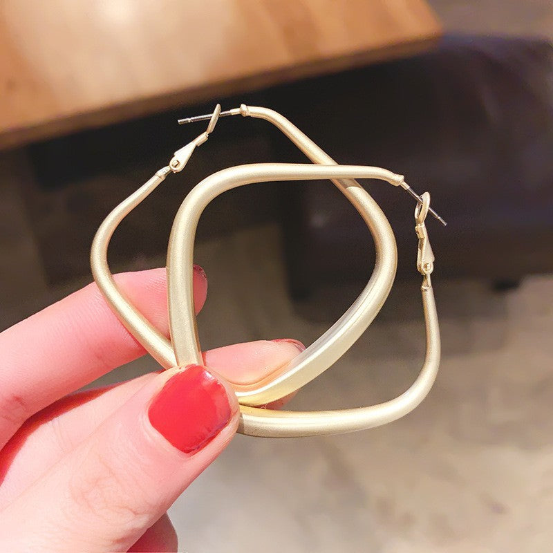 Eleganti orecchini a cerchio geometrici da donna in lega di zinco con finitura galvanica
