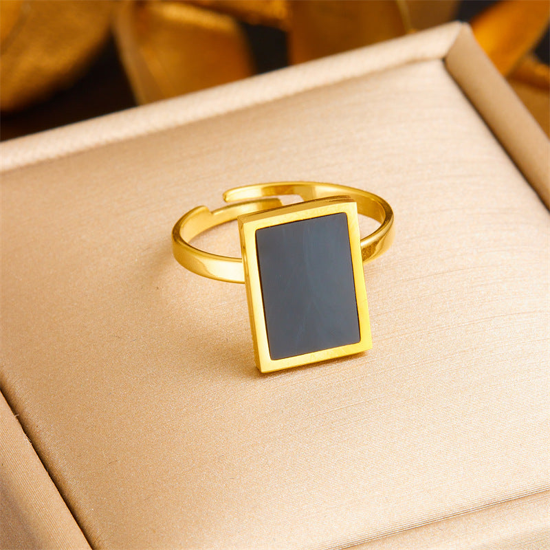Anello Vintage da Donna in Acciaio Inossidabile con Farfalla Geometrica a Triangolo Ovale e Intarsio di Strass