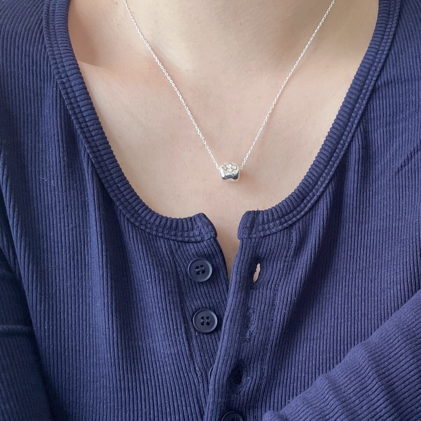 Collana Minimalista in Argento Sterling 925 con Pietra Irregolare Geometrica