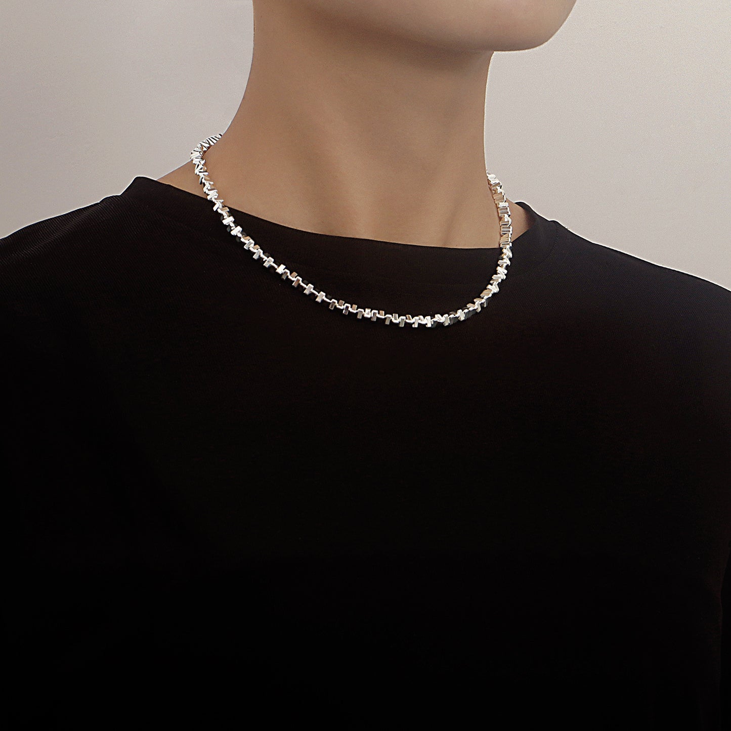 Geometric Triangle Pendant Necklace for Women Alloy Plated Clavicle Chain with Fashion Casual Style