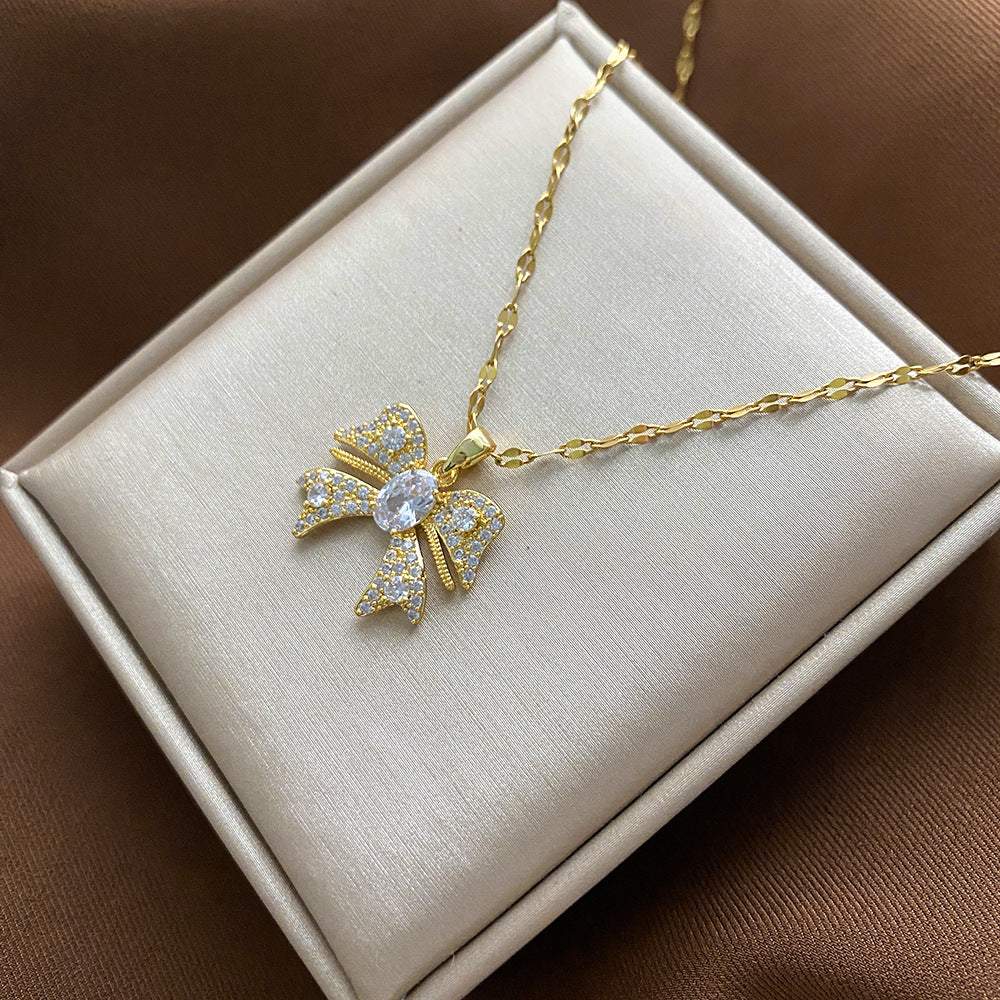 Collana Pendente Floreale Minimalista da Donna e Uomo in Acciaio al Titanio con Finitura Placcata e Catenina a Croce