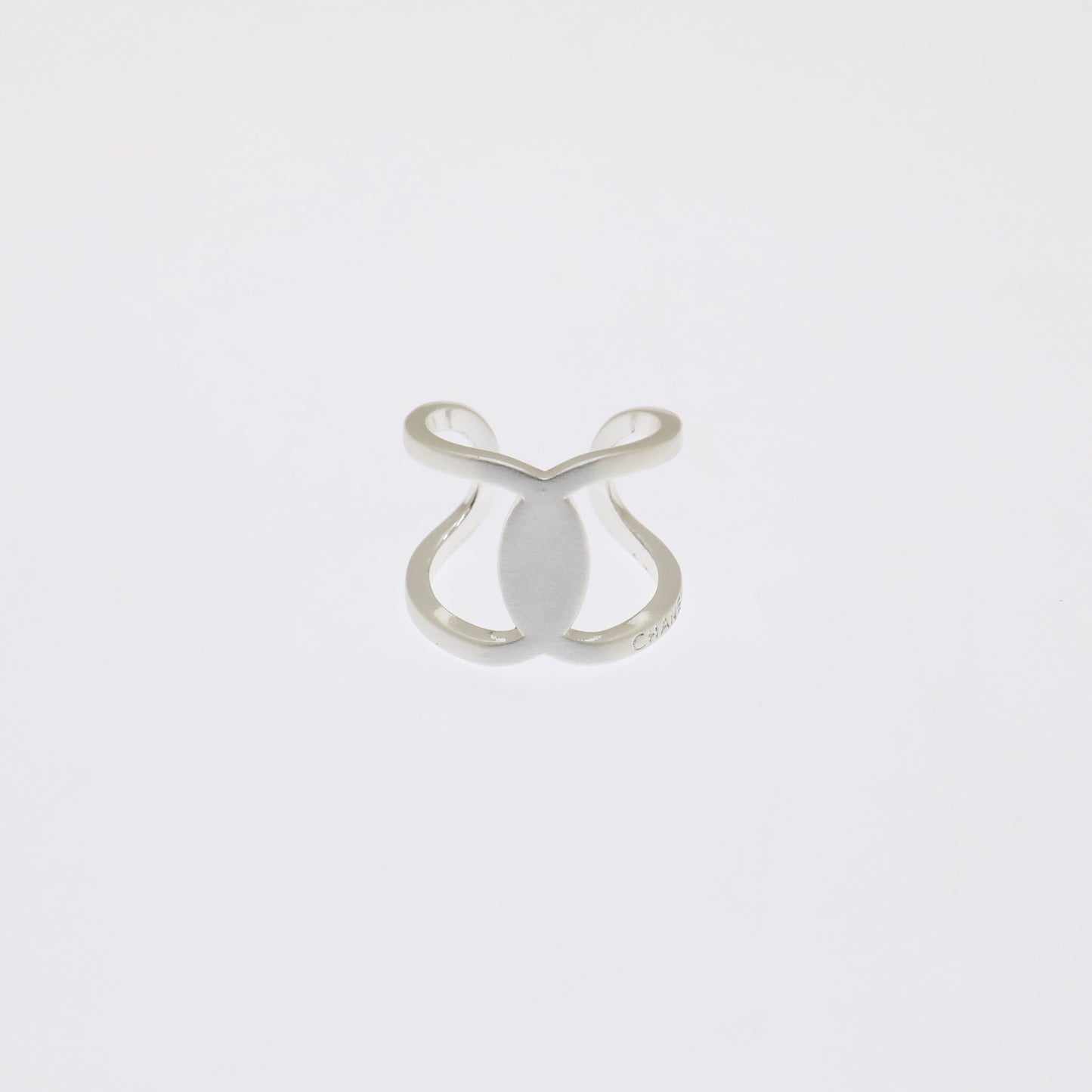 Anillo de mujer con inicial de latón cepillado chapado en oro, dulce y minimalista