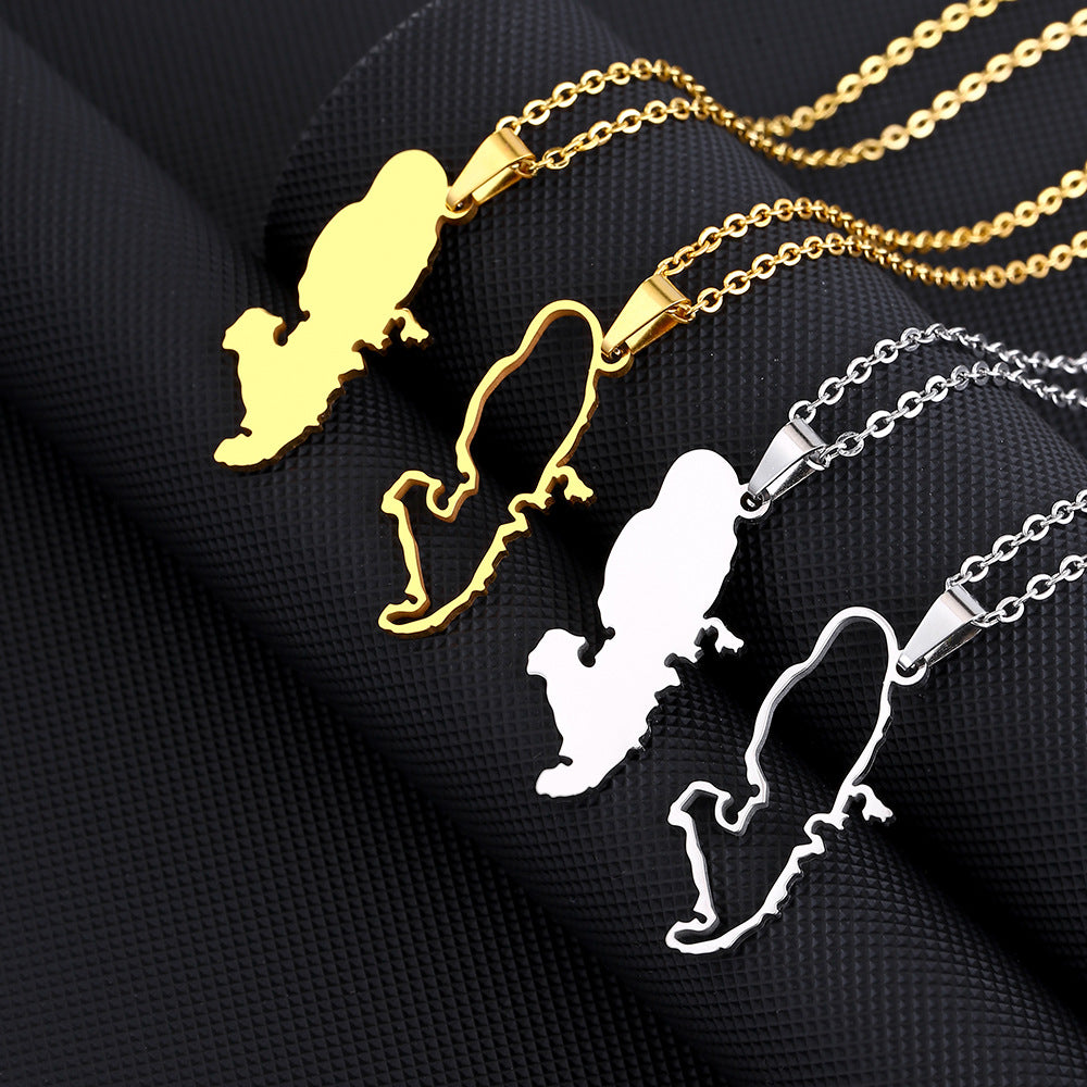 Collana con pendente geometrico minimalista in acciaio inossidabile con ciondolo in acciaio al titanio e finitura placcata in stile a catena O