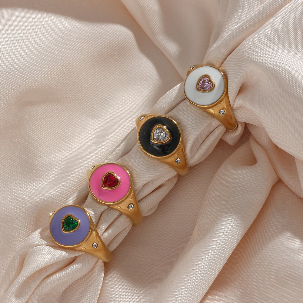 Anello da donna a forma di cuore con strass bianchi, in acciaio inossidabile placcato oro 18K con smalto nero, dal design geometrico retrò chic