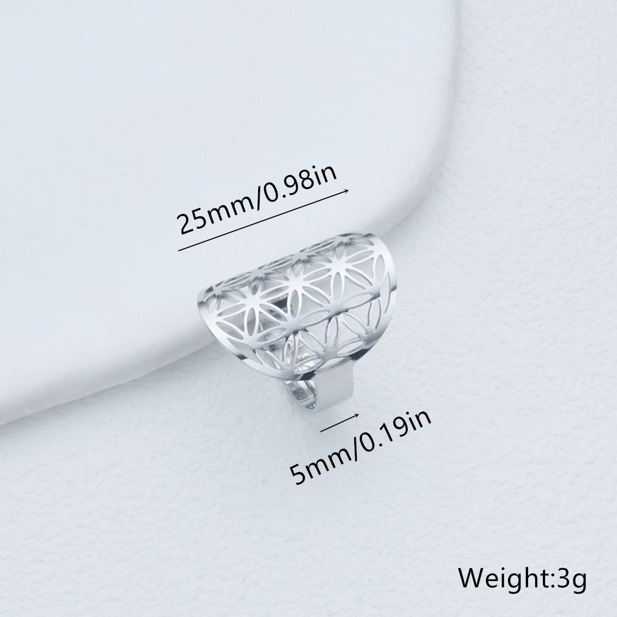 Hollow-Out Adjustable Life Flower Ring in Stainless Steel with Gold or Silver Plating for Women