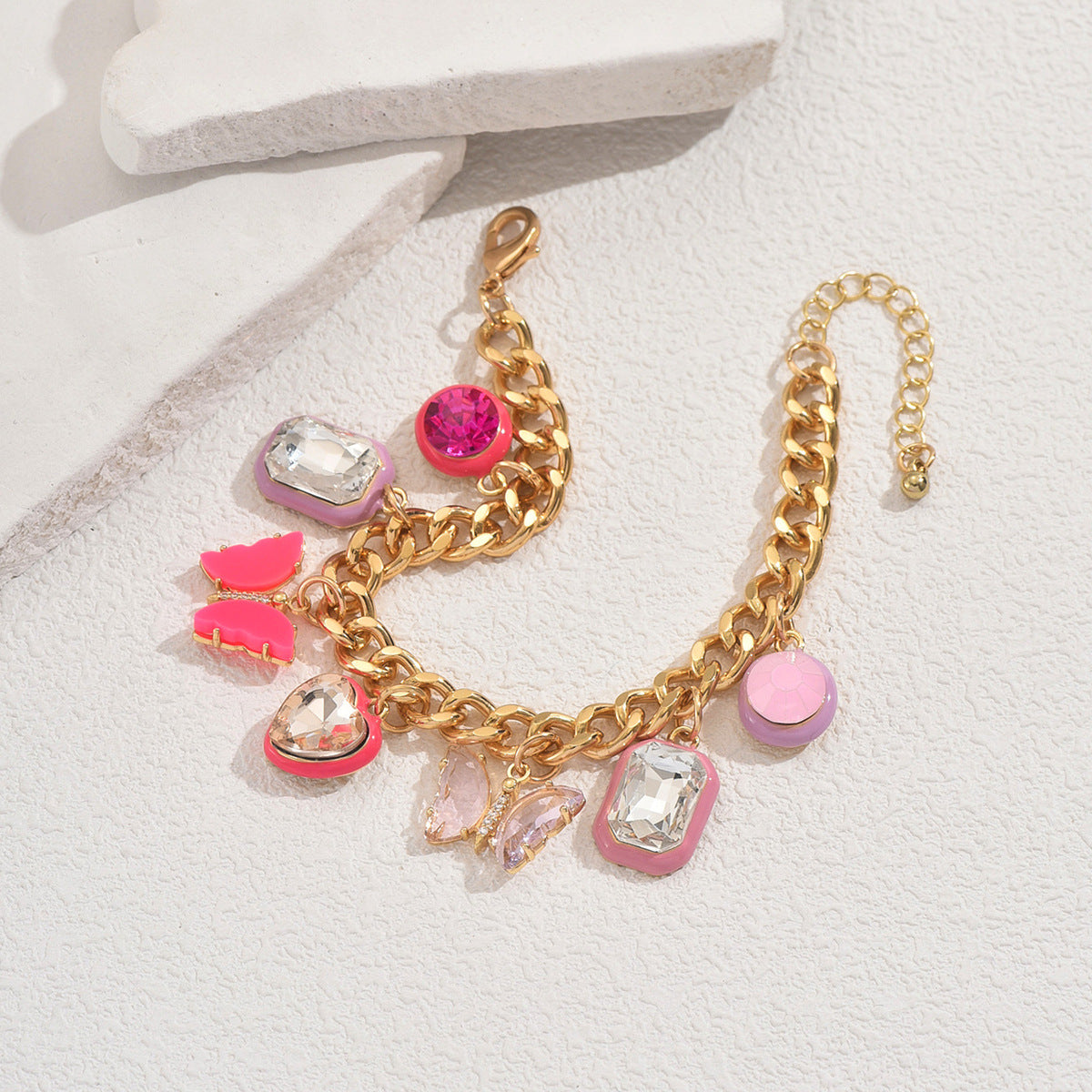 Geometric Heart-Shaped Rhinestone-Inlaid Enamel Bracelet for Women with Modern Minimalist Style