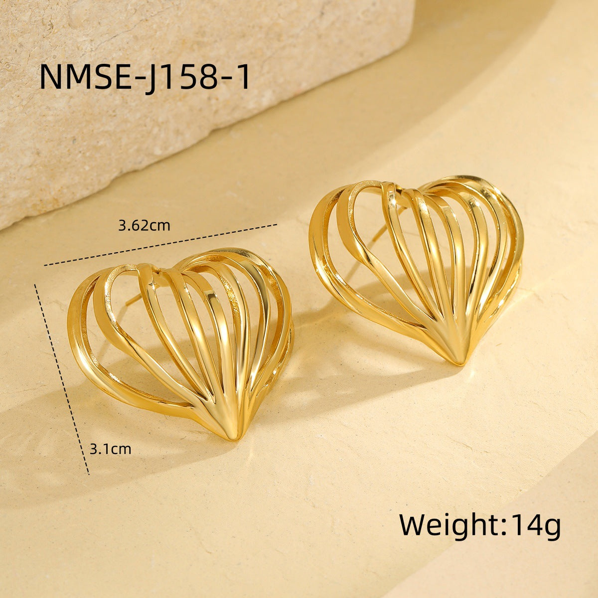 Minimalist Heart-Shaped Hollow-Out Stainless Steel Necklace with 18K Gold Plating for Women