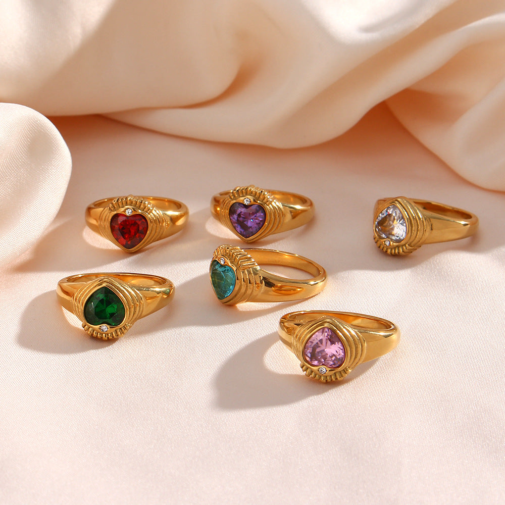 Luxury Vintage-Inspired Geometric Crown Heart Ring in Stainless Steel with 18K Gold Plating and Zircon Inlay