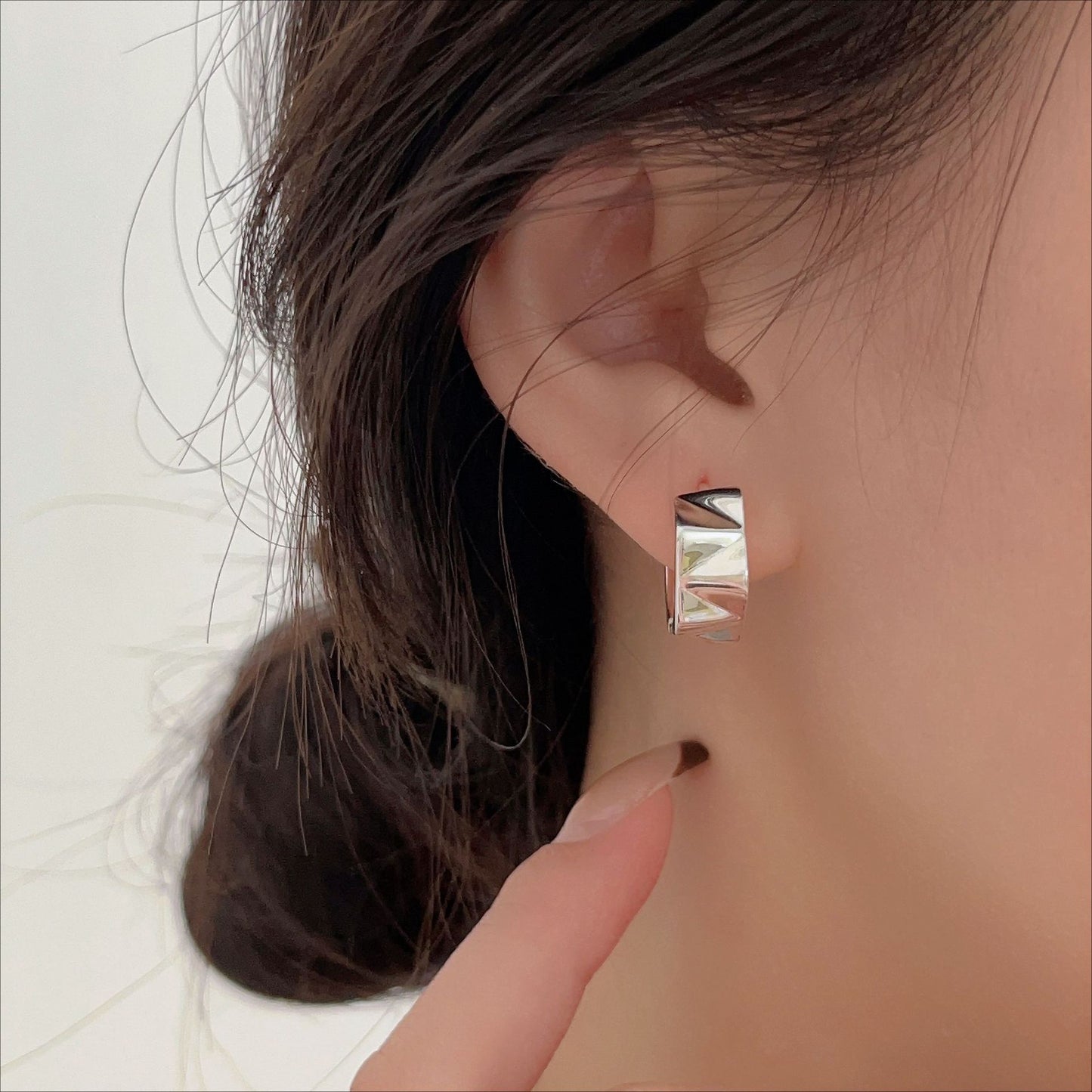Minimalist Letter-Shaped 925 Sterling Silver Ear Studs with Plated Finish for Women