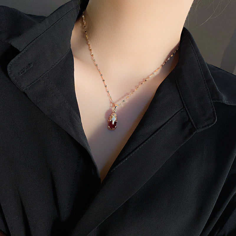 Collana Originale da Donna con Catena a Serpente in Acciaio al Titanio Geometrico e Intarsi in Strass