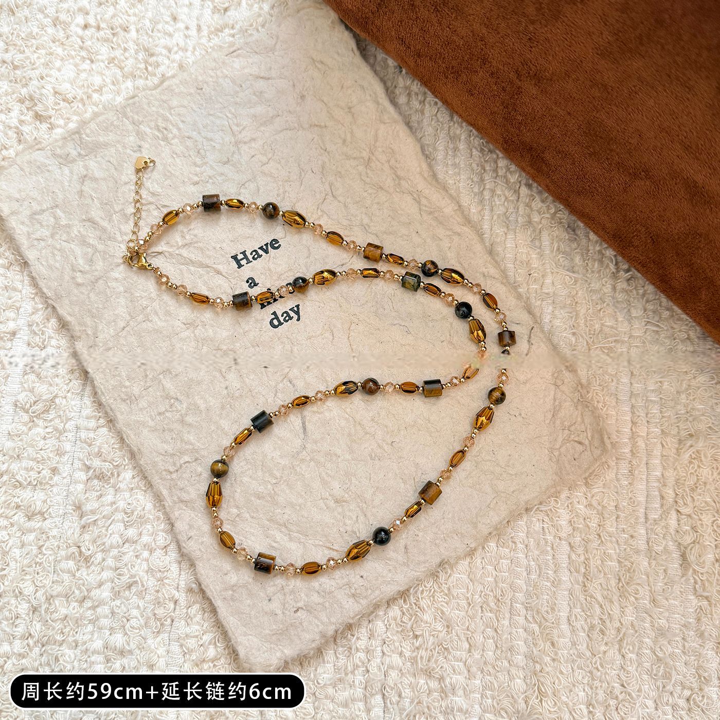 Collana pendente occhio di tigre in stile retrò con design geometrico da donna, catena a maglie color oro, accessorio minimalista di lusso
