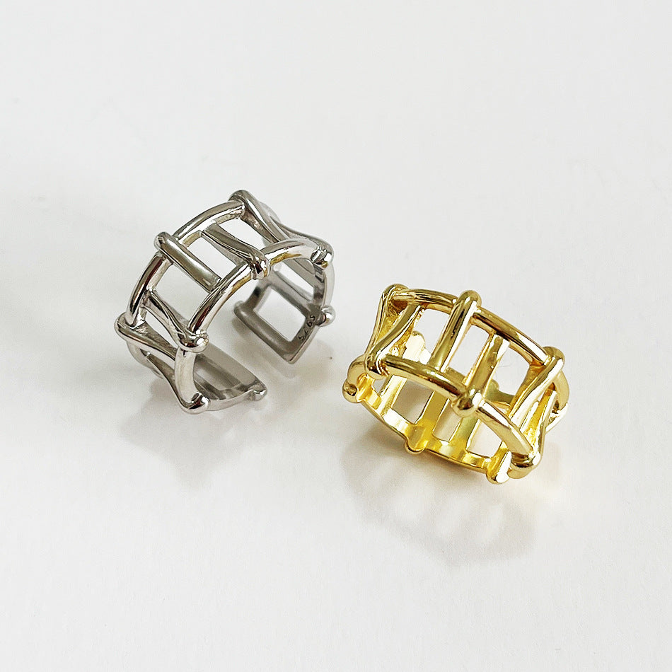 Anillo minimalista de plata de ley 925 con incrustaciones de corazón para mujer