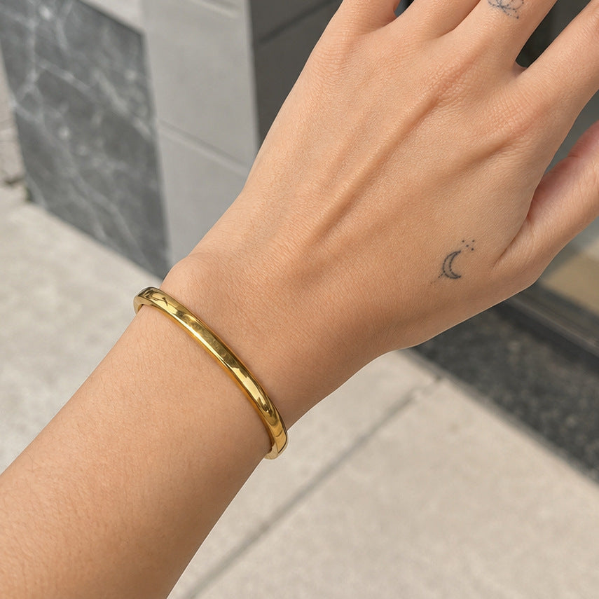 Minimalist PVD 18K Gold Plated Round Stainless Steel Spring Bangle Bracelet