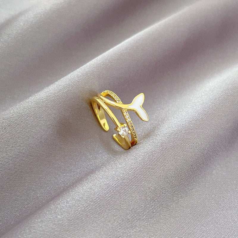 Anello regolabile a coda di sirena in stile fumetto in ottone con finitura placcata per donna