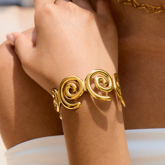 Elegant Hollow-Out Stainless Steel Bracelet for Women with Seashell Motif, Electroplated Finish, Fashionable Office Style