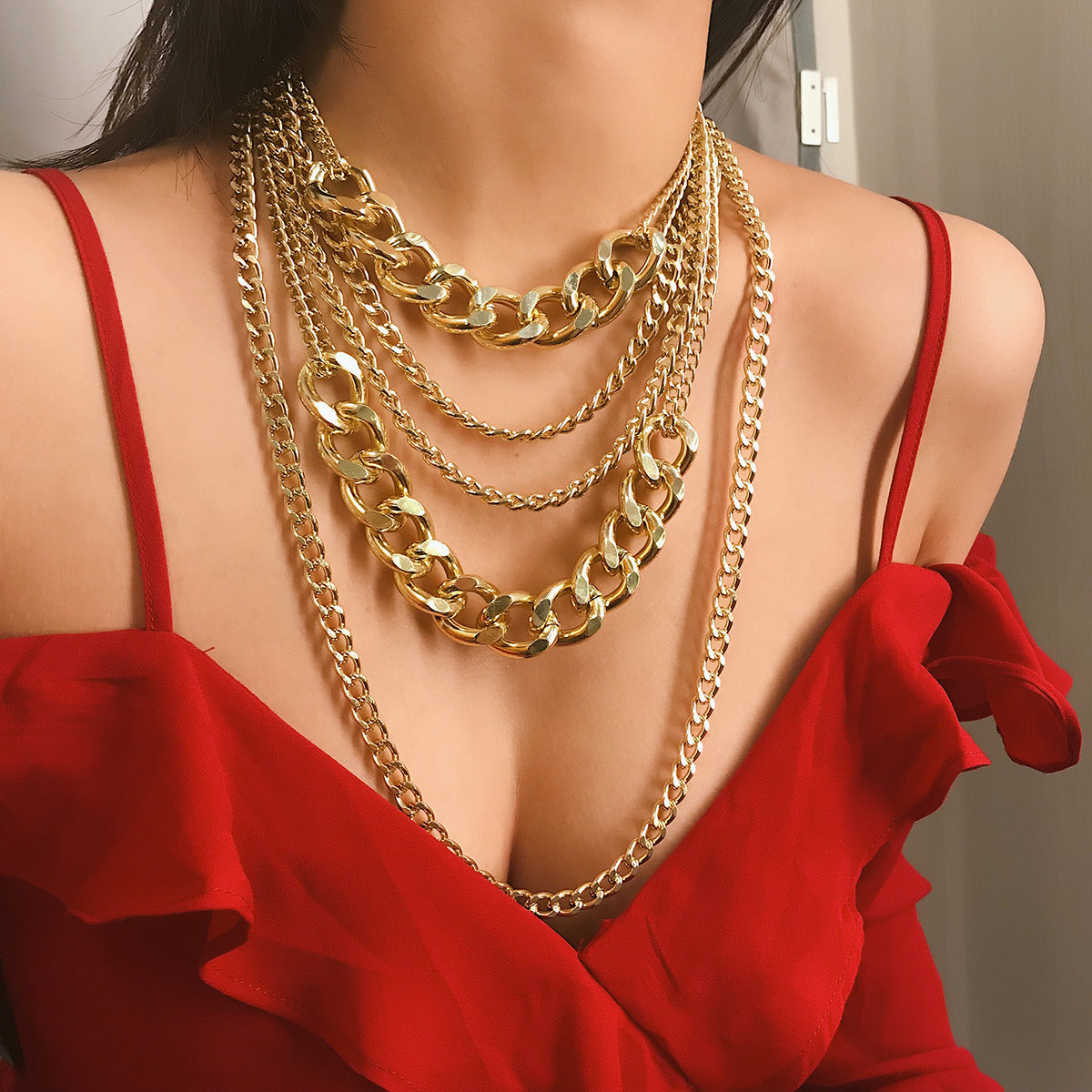 Collana a catena lunga a più strati con nappe, stile punk, da donna