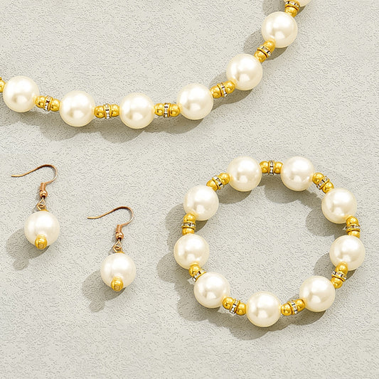 Elegant Pearl and Mother-of-Pearl Jewelry Set for Women — Round and Oval Pendant Necklace, Pearl Chain, Matching Earrings and Bracelet, Minimalist Fashion Accessory