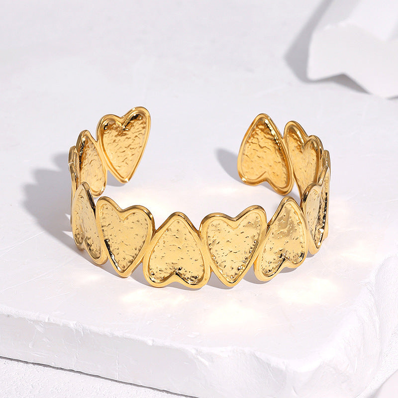Minimalist Sweet Heart Shaped Gold Plated Stainless Steel Bracelet