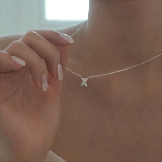 Collana con Pendente a Croce Geometrica Minimalista in Argento Sterling 925 con Intarsio di Strass e Placcatura in Oro, Catena Snake
