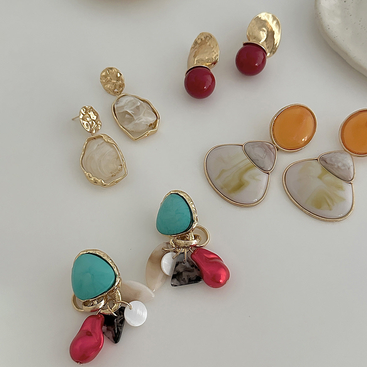 Vintage Bohemian Ethnic Geometric Triangle Oval Rhinestone Inlay Alloy Plated Earrings for Women