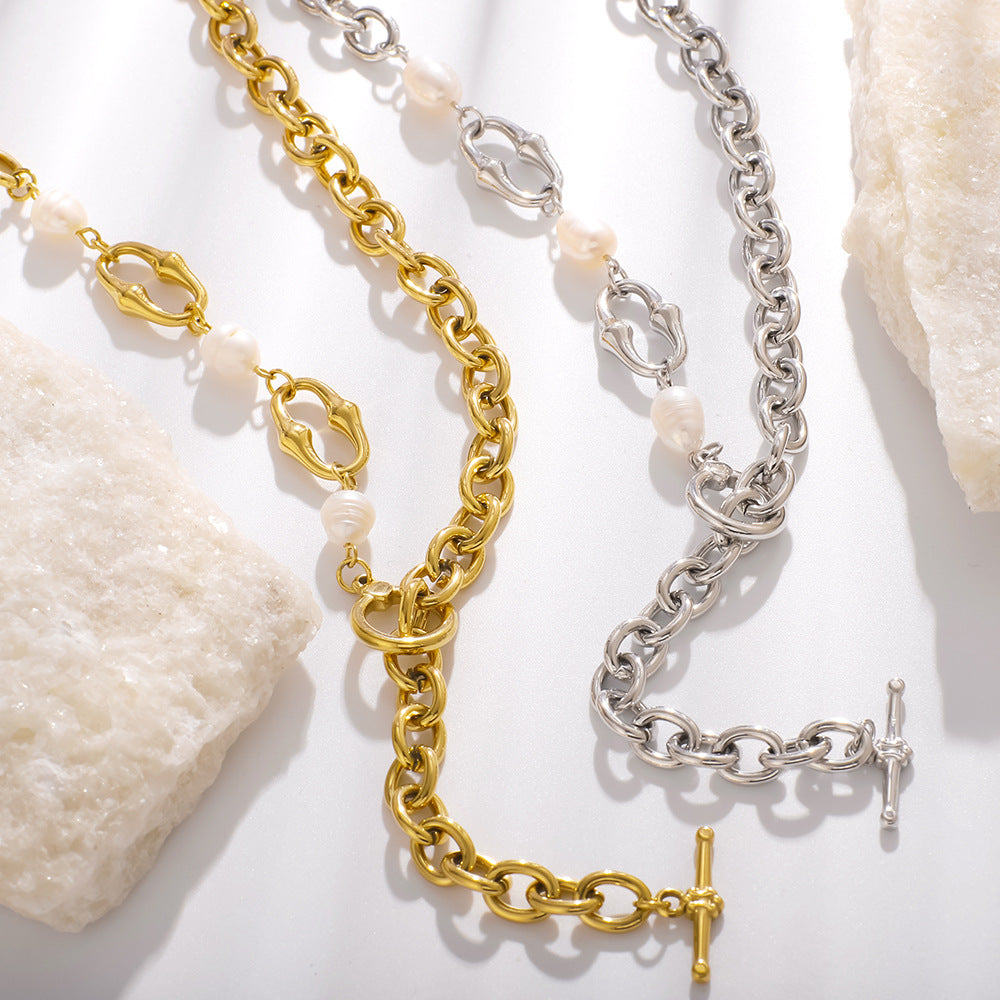 Ins Style Asymmetrical Geometric Pendant Necklace and Bracelet Set in Stainless Steel with Natural Pearl Accents and 18K Vacuum Plated Finish
