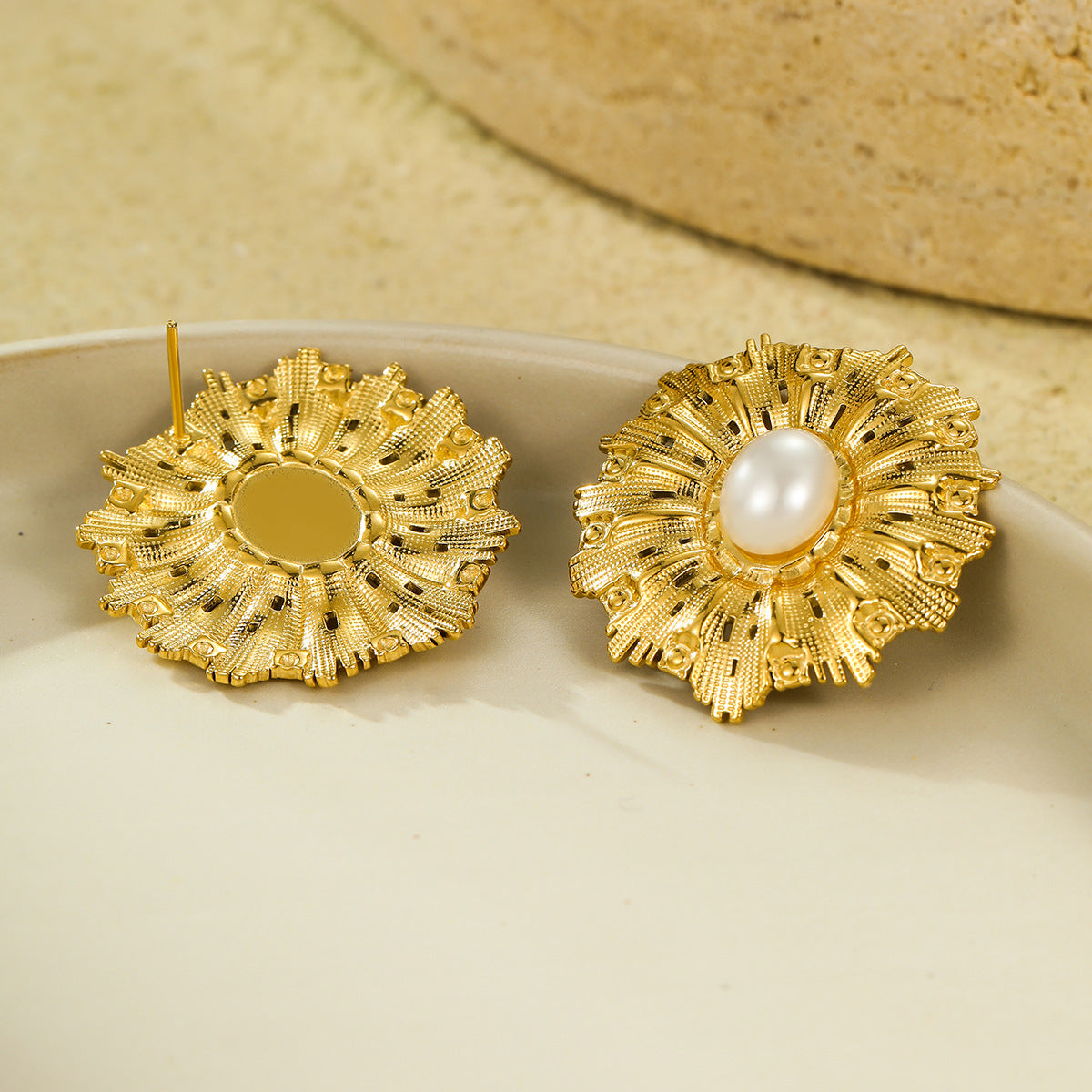 Aretes de Acero Inoxidable con Diseño de Flor Irregular Estilo Vintage, con Incrustaciones de Perlas, para Mujer
