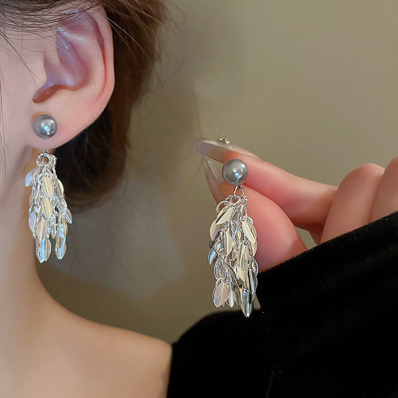 Pendientes de metal geométricos minimalistas con incrustaciones de diamantes de imitación y acabado cepillado para mujer