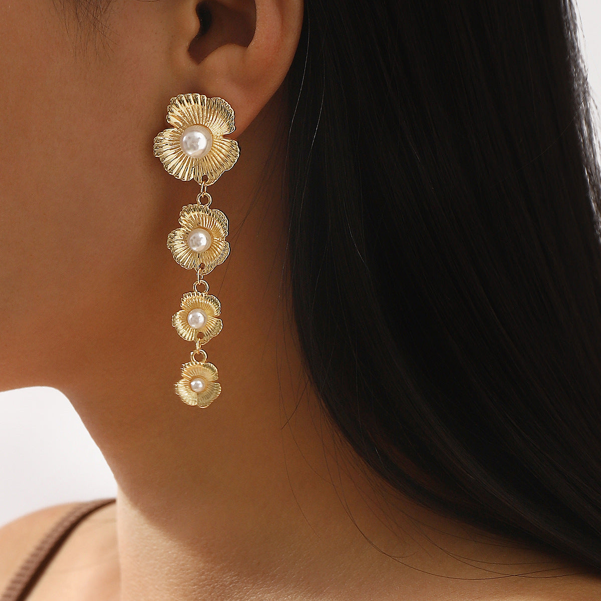 Elegant Floral Pearl Stud Earrings with Ruffled Edge in Plated Iron for Women