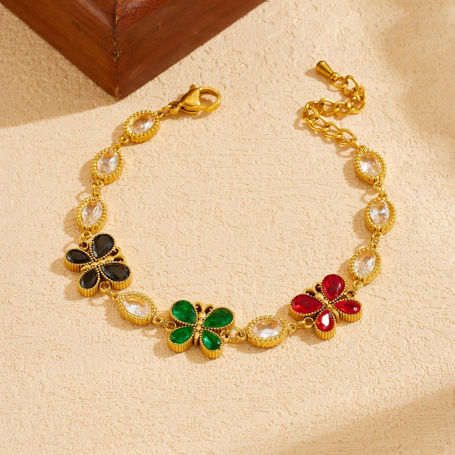 Fashion Elegant Gold Plated Stainless Steel Oval Butterfly Rhinestone Bracelet for Women