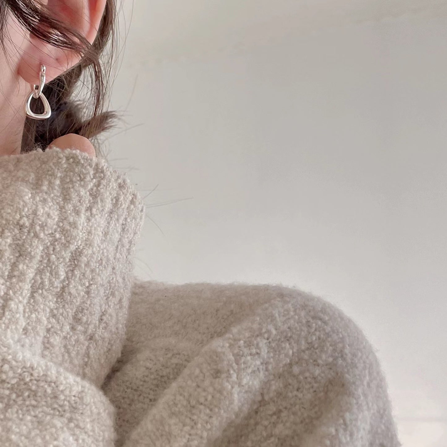 Minimalist Star-Shaped S925 Sterling Silver Hoop Earrings Handmade with Heart Motif