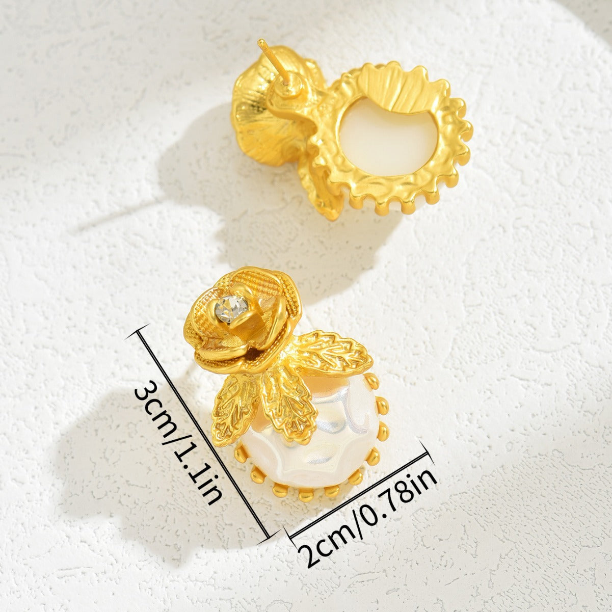 Aretes elegantes de pétalos de rosa floral en cobre con incrustaciones de circonita para mujer