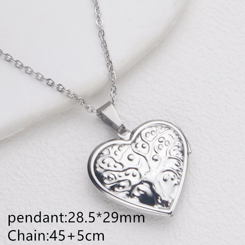 Collana con Pendente Minimalista a Cuore in Acciaio Inossidabile, Design con Cornice Portafoto Apribile e Finitura Galvanizzata