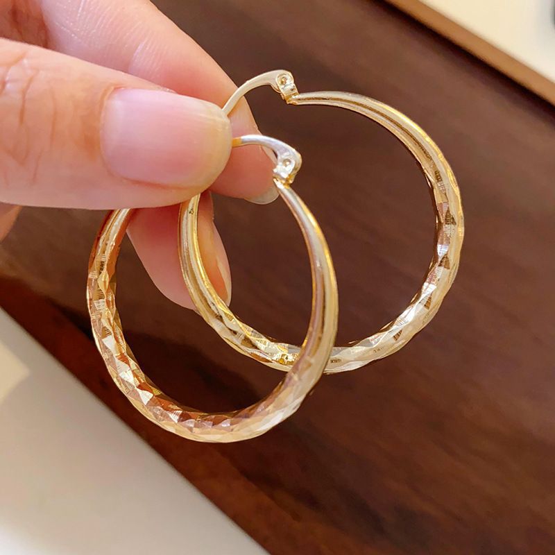 Orecchini a Cerchio Geometrici in Ferro Placcato Argento da Donna, Stile Minimalista Casual per Ufficio, Gioielli Eleganti di Ispirazione Vintage per Tutti i Giorni